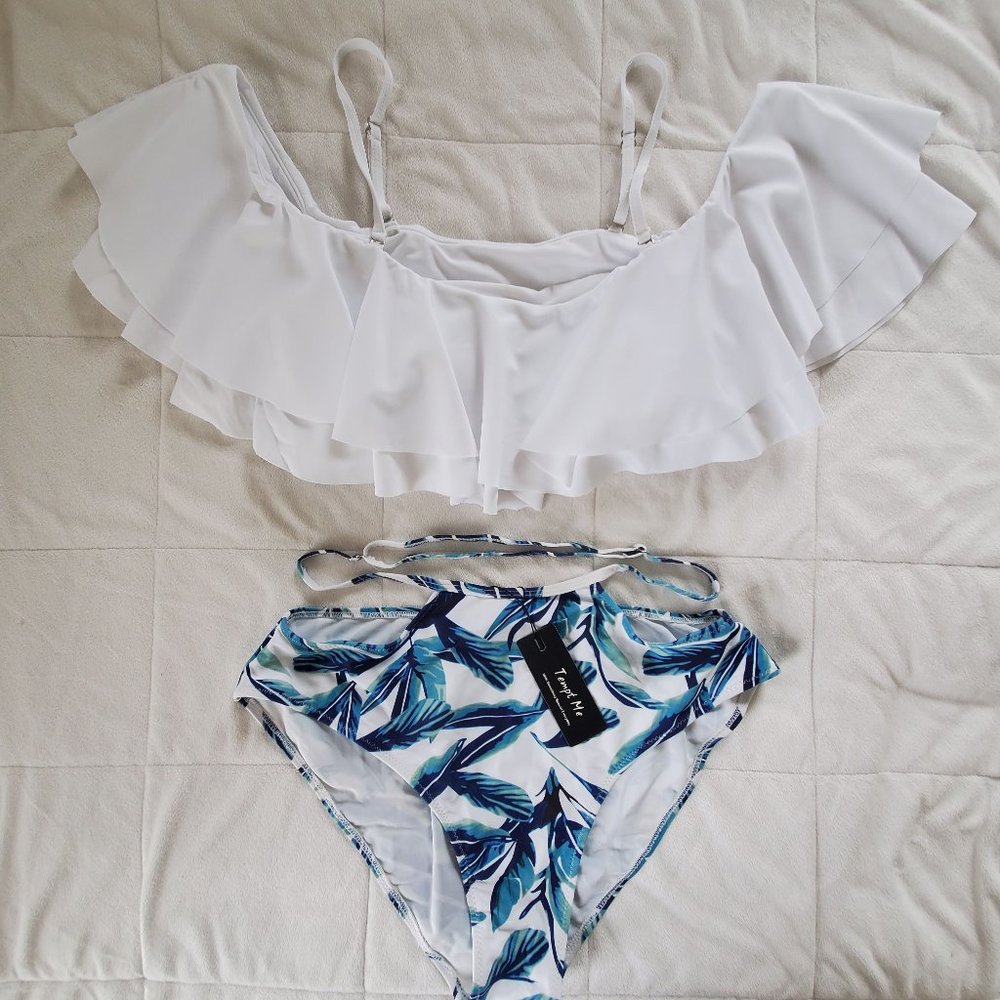 Off-The-Shoulder Ruffled & High-waisted Bikini W/B